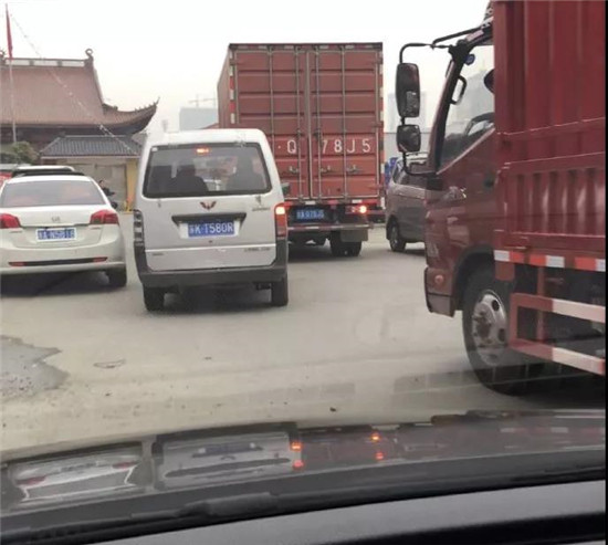 蕭·民聲| 堵車車車車車車······蕭山這段路是這樣？司機、商家“兩副面孔”