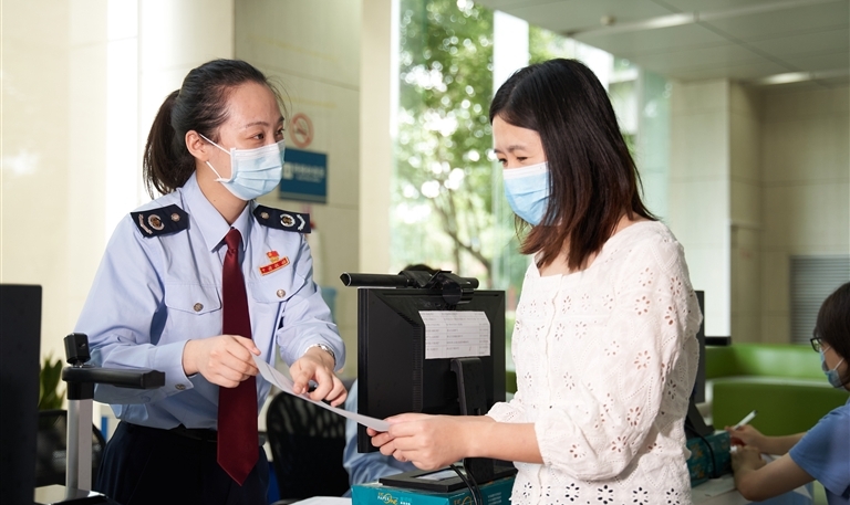 區(qū)稅務(wù)局提升“以數(shù)治稅”水平