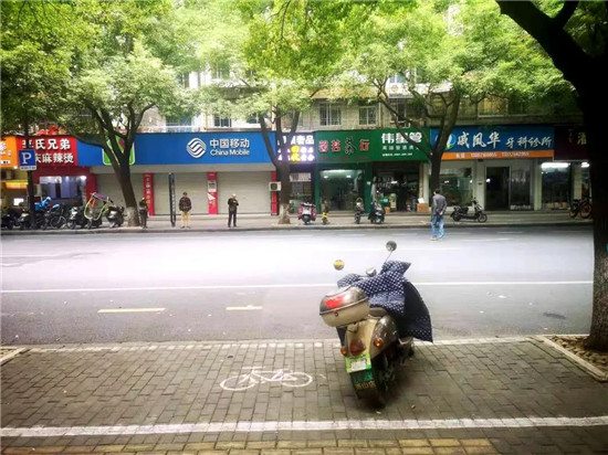 南江公園旁電動車別再亂停了！停車攻略請收好